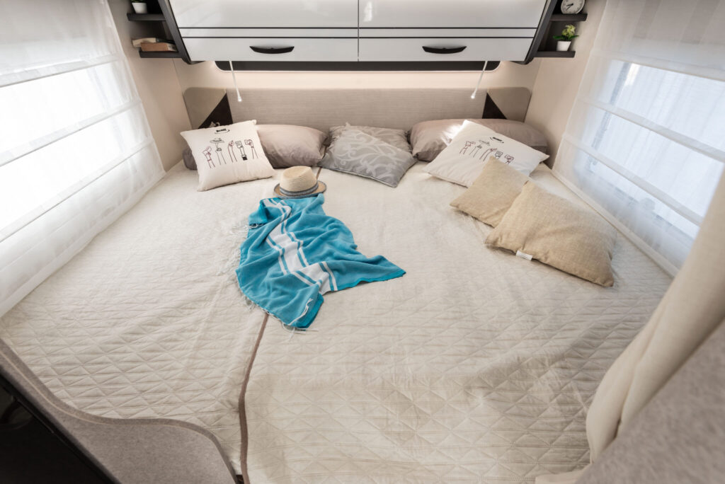 McLouis-Glamys-365-075-2048x1367