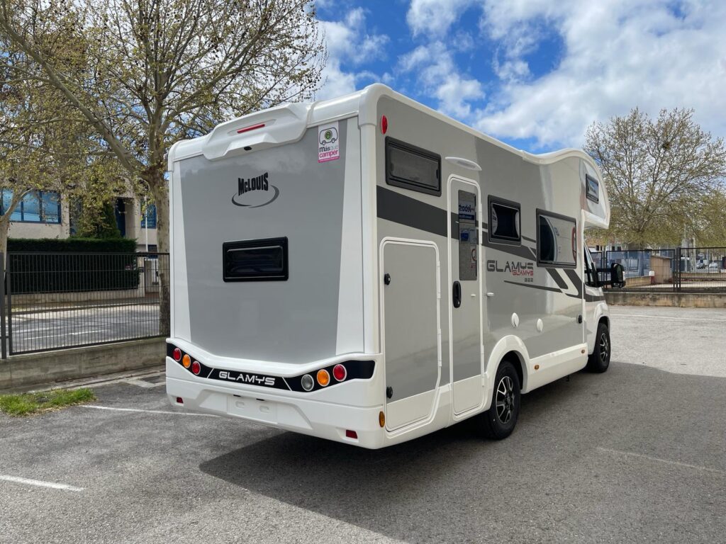 McLouis_Glamys_322_exterior_7